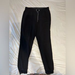 Beyond Scrubs Joggers - Black